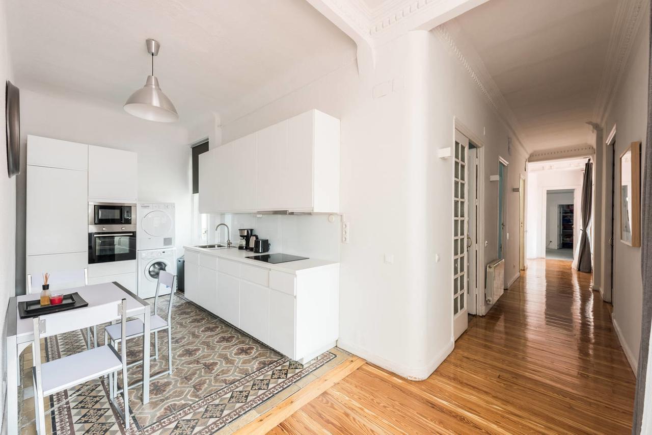 Appartement M&F Attic With Great Views à Madrid Extérieur photo